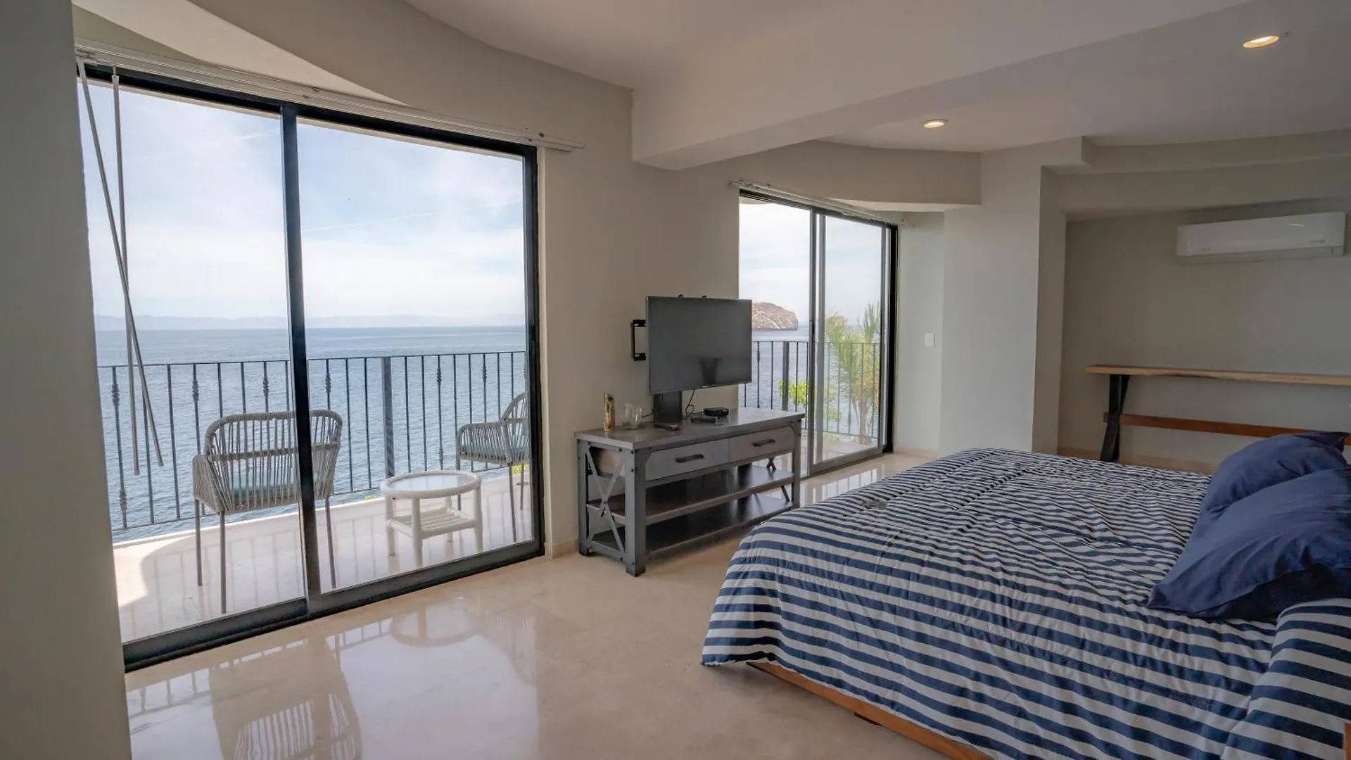 Ocean Front Villa*Beach*Heated Pools* Chef*Staff Πουέρτο Βαγιάρτα Βίλα